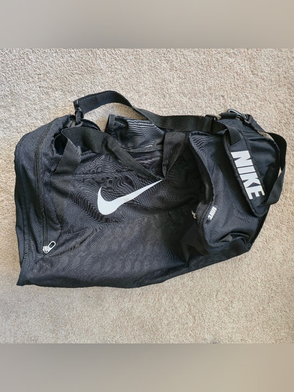 Nike Brasilia Medium Duffel Bag Black White Swoosh BA4829  Travel Gym Unisex